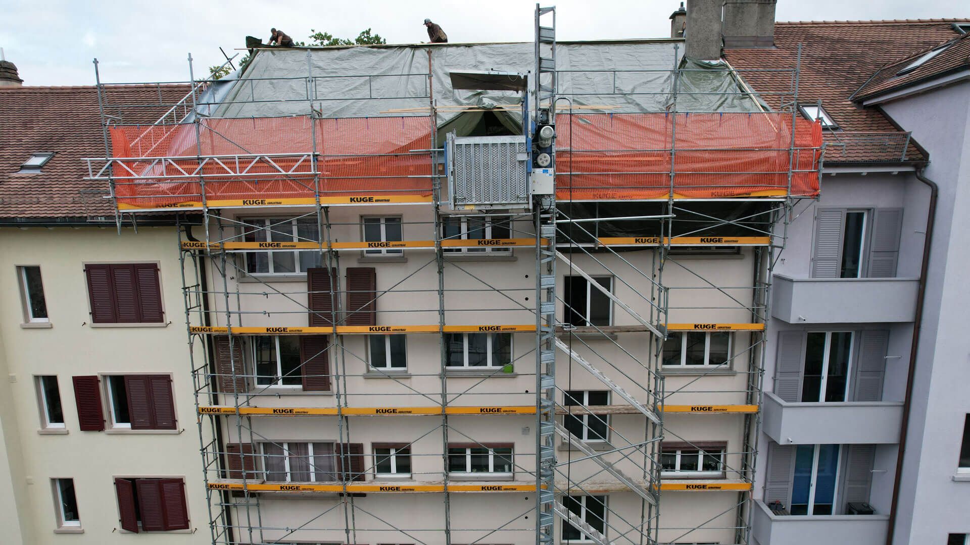 Gerüstbau in Oerlikon – Foto: KUGE Bau AG